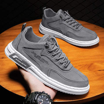 Men’s Lace Up Casual Sneakers with Contrast Sole and Panel Detailing