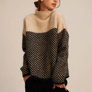 Women’s Oversized Turtleneck Sweater – Soft Two-Tone Knit with Chevron Pattern