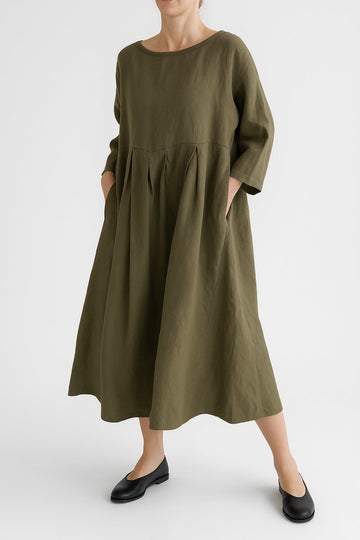 Women’s Relaxed Fit Midi Dress – Wide Silhouette with Front Pleat Detailing and Three-Quarter Sleeves